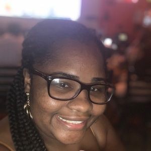 Meet your Posher, Tmyra